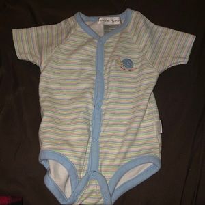 Baby onesie size 3-6 months